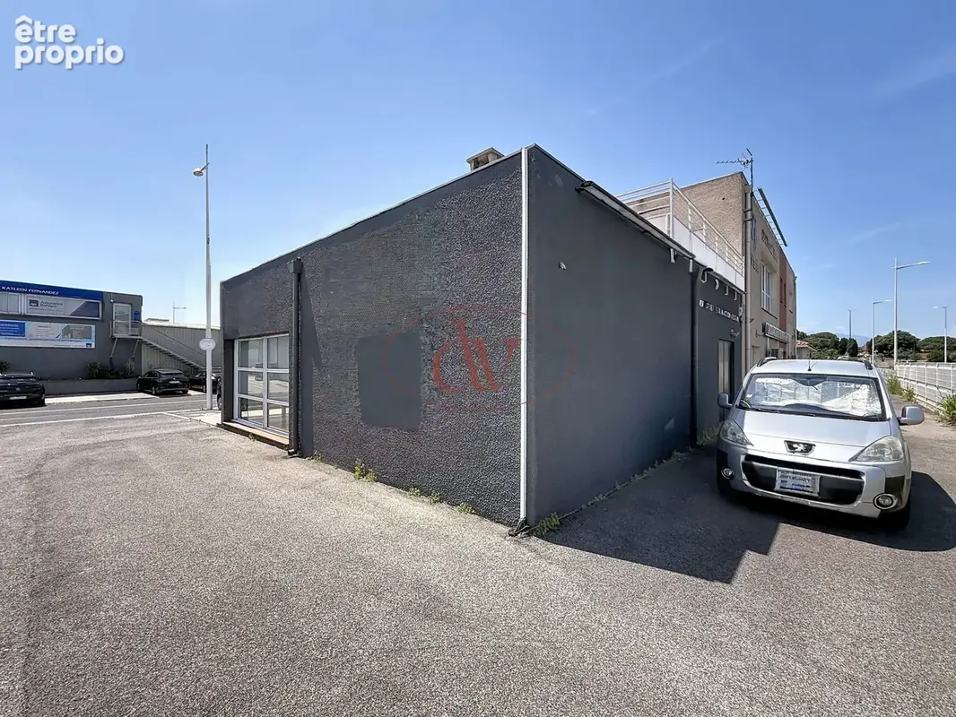 Locaux commerciaux pollestres - photo 6