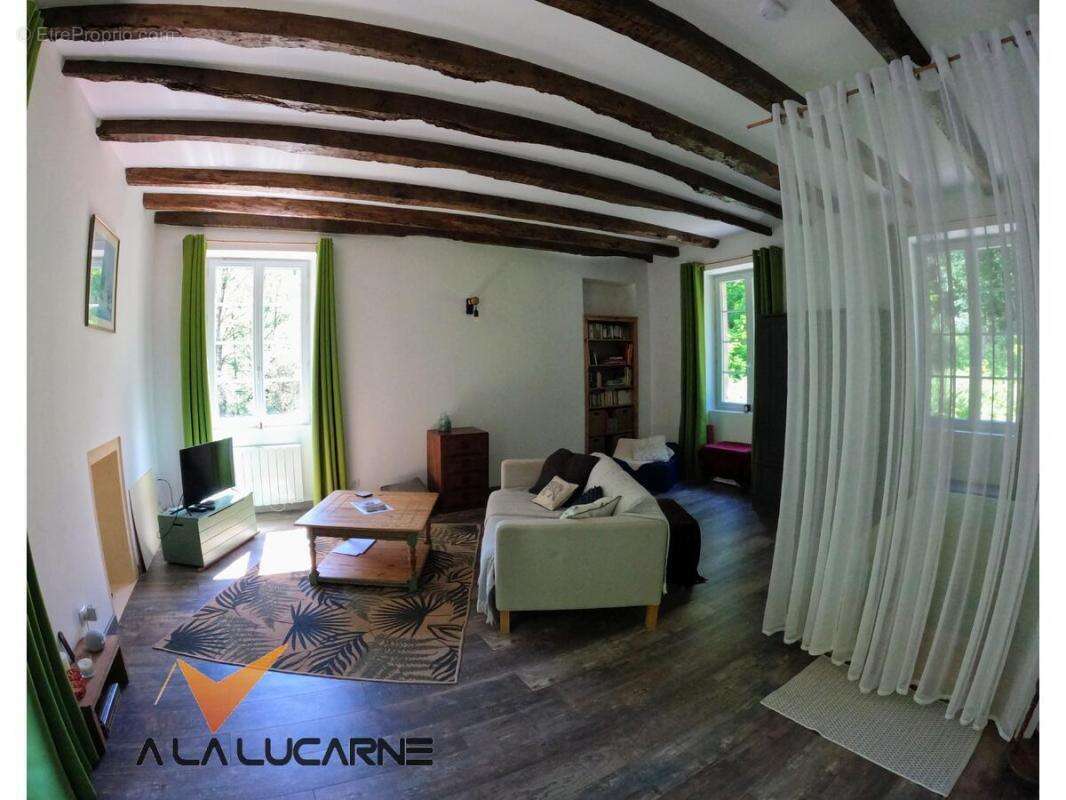 Maison à VILLAC