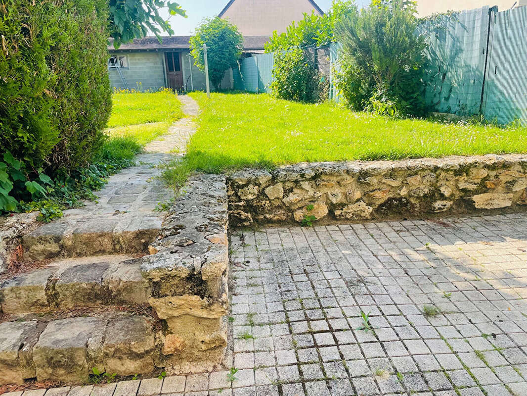 Maison à QUINCY-VOISINS