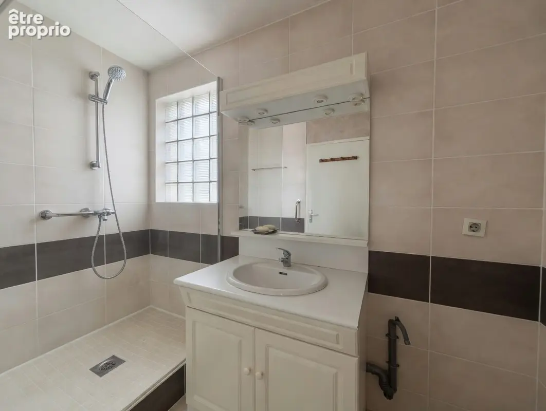 Appartement T5 Bourg Les Valence 104.92 m2 - photo 6