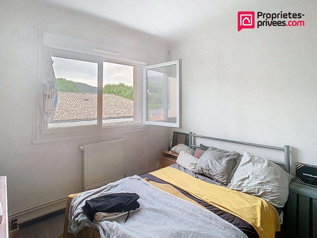 Appartement à GANGES