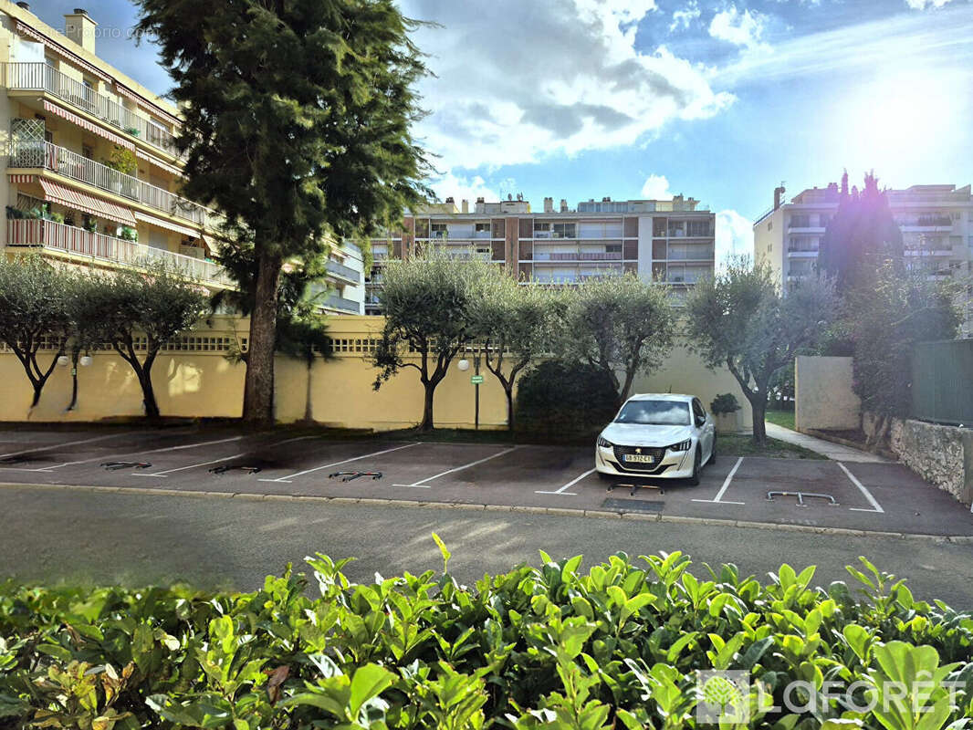 Appartement à ROQUEBRUNE-CAP-MARTIN