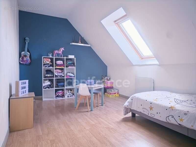 Maison à SAINT-CELERIN