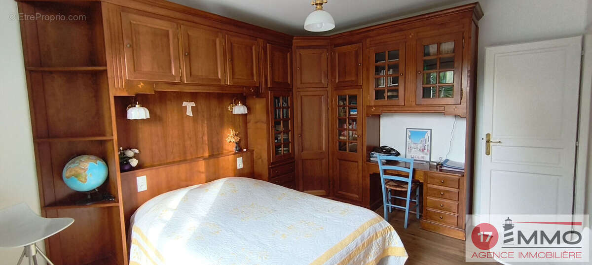 Maison à CROIX-CHAPEAU