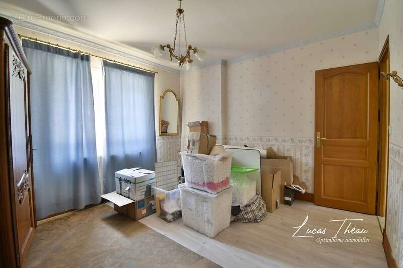 Maison familiale de 165 m² – 7 chambres – Terrain de 1 926 m² – Proche A13 - photo 16