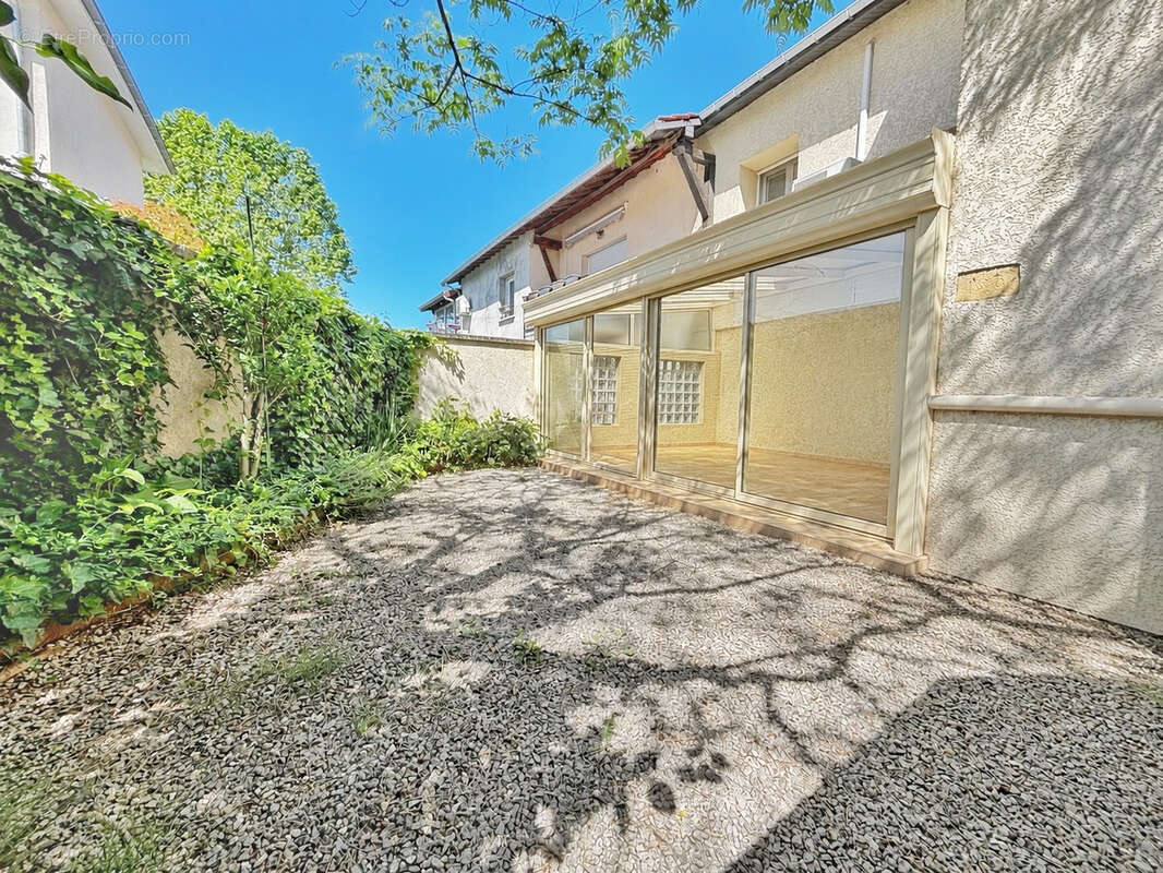 Maison à HEYRIEUX