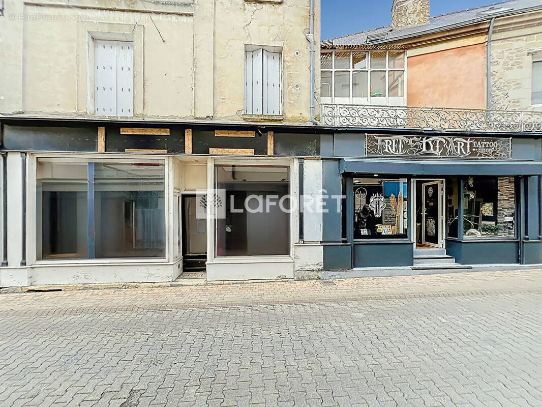 Commerce à DOUE-LA-FONTAINE