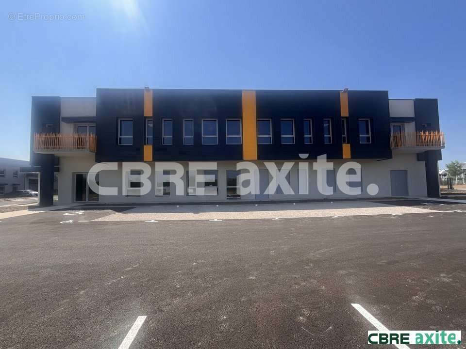 Commerce 288 m² à Tignieu-Jameyzieu  - photo 3