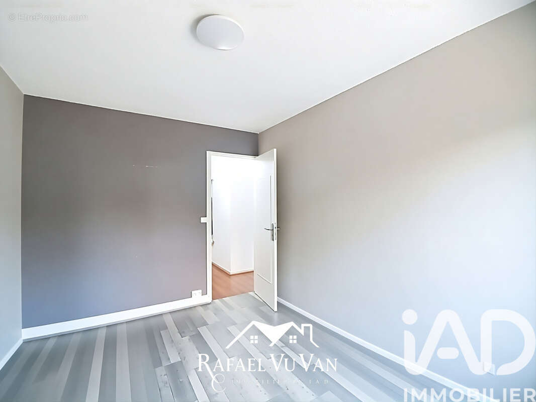 Photo 9 - Appartement à SURVILLIERS
