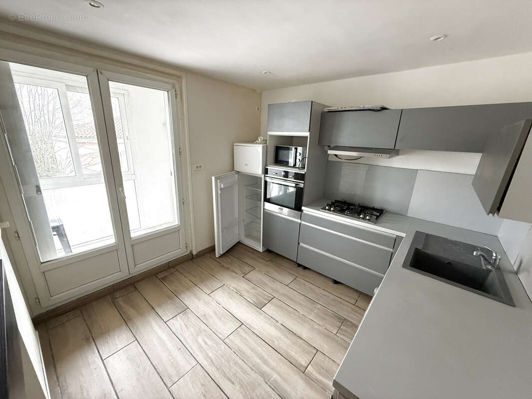 Appartement à SAINT-ETIENNE