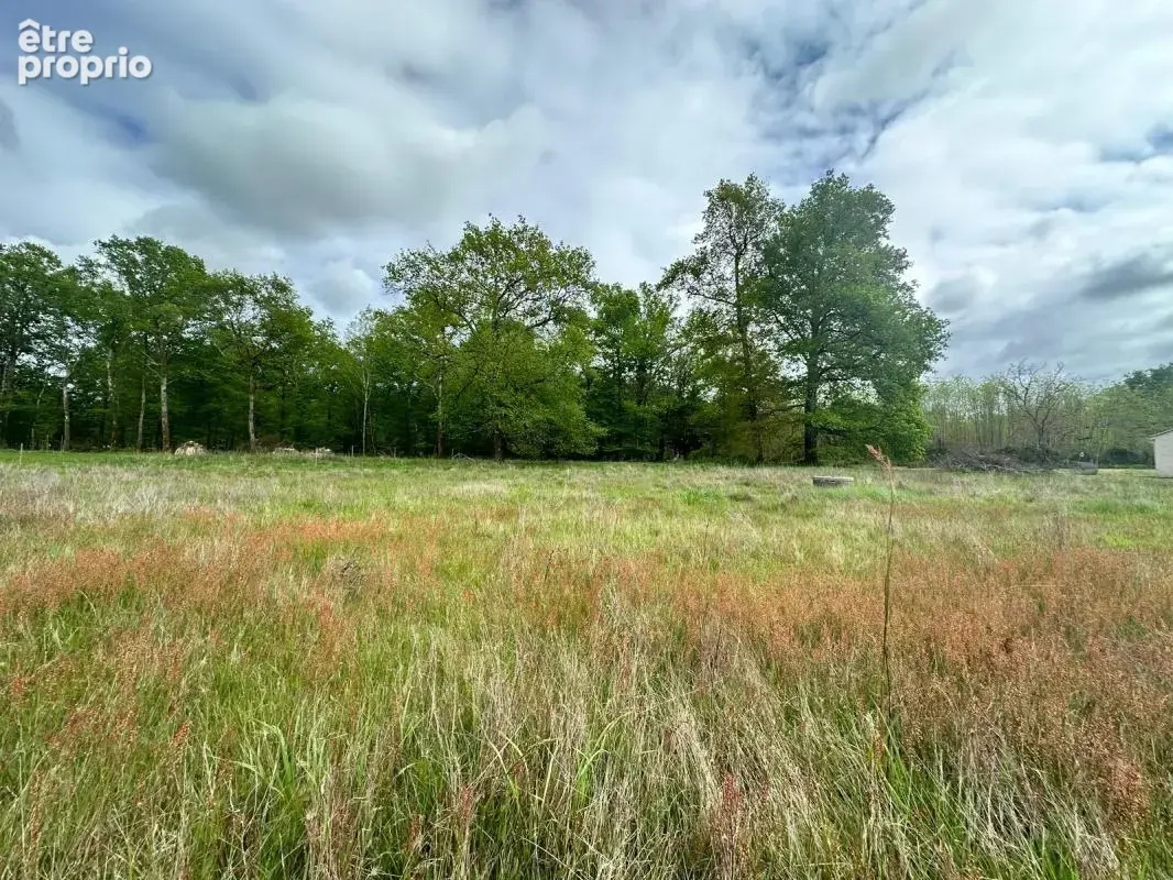 Photo Terrain à Galgon au prix de 90 000€
