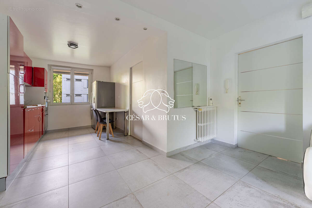 Appartement à LYON-9E