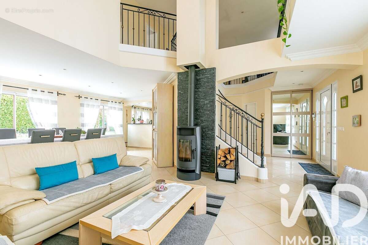 Photo 2 - Maison à BRIIS-SOUS-FORGES