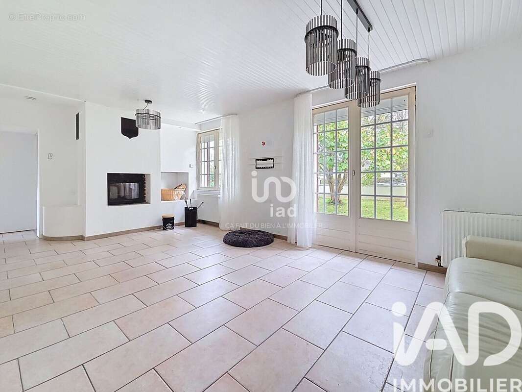 Photo 3 - Maison à SAINT-QUENTIN-LA-MOTTE-CROIX-AU-BAILLY