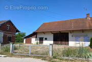 Maison à LES DEUX-FAYS