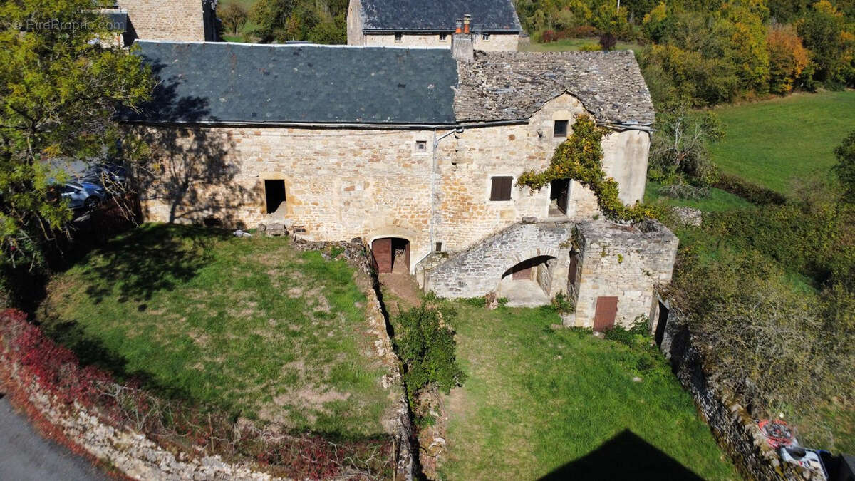 Maison à SEVERAC-LE-CHATEAU