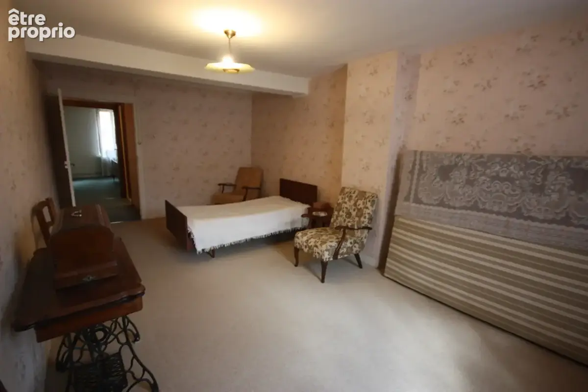Maison à vendre 5 pièces de 148 m² à CHALEY (01) avec terrasse de 100 m² et avec jardin de 436 m² en bordure de la rivière - photo 13