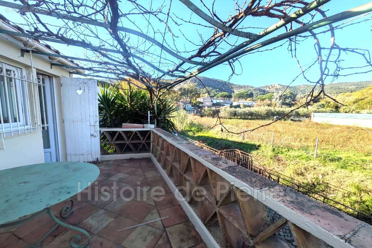 Maison à PLAN-DE-LA-TOUR