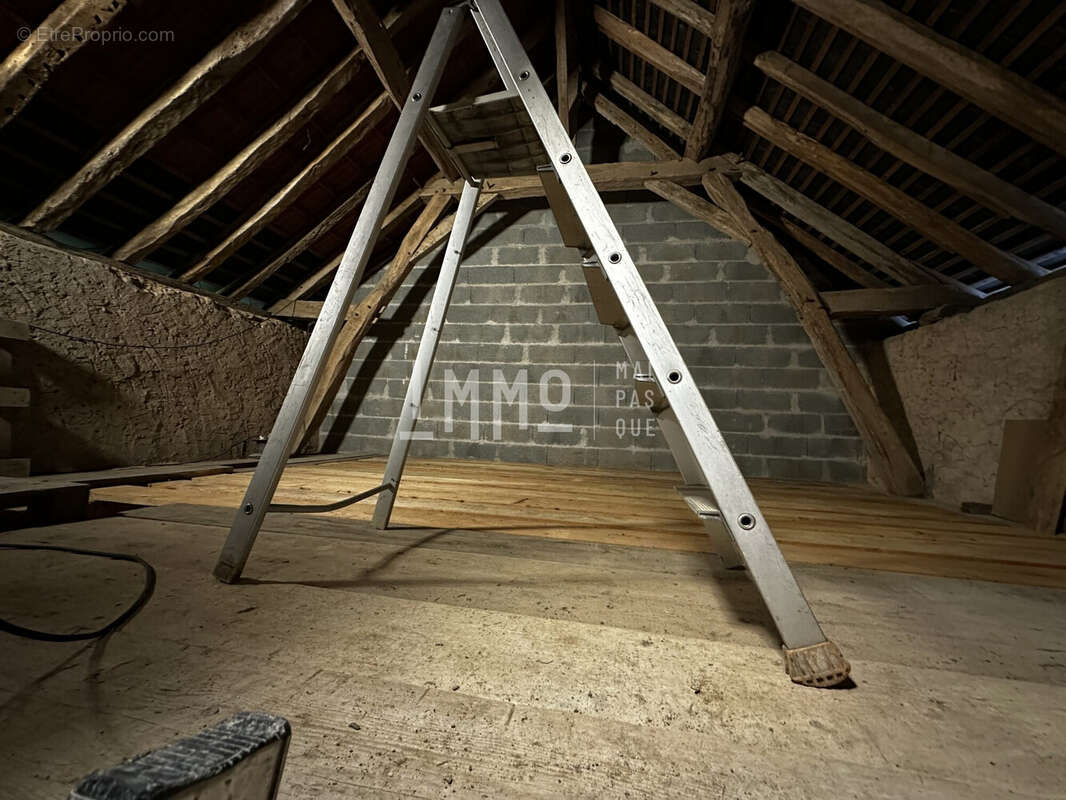 Maison à BUEIL-EN-TOURAINE