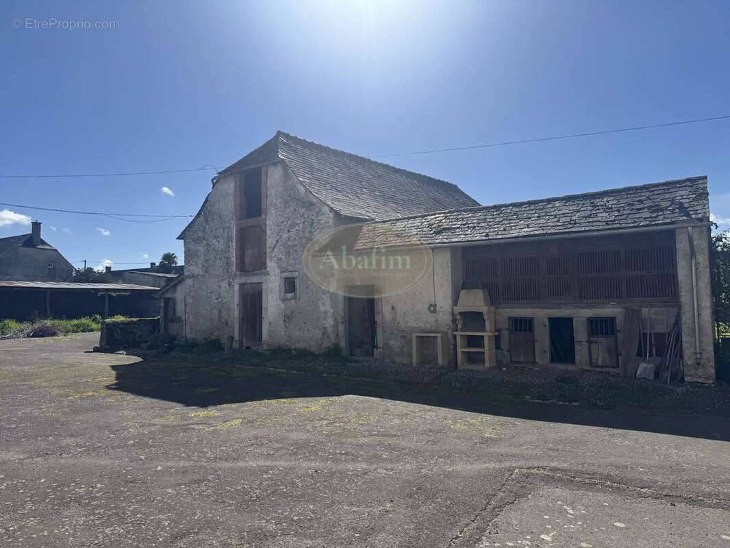 Maison à ARCIZAC-ADOUR