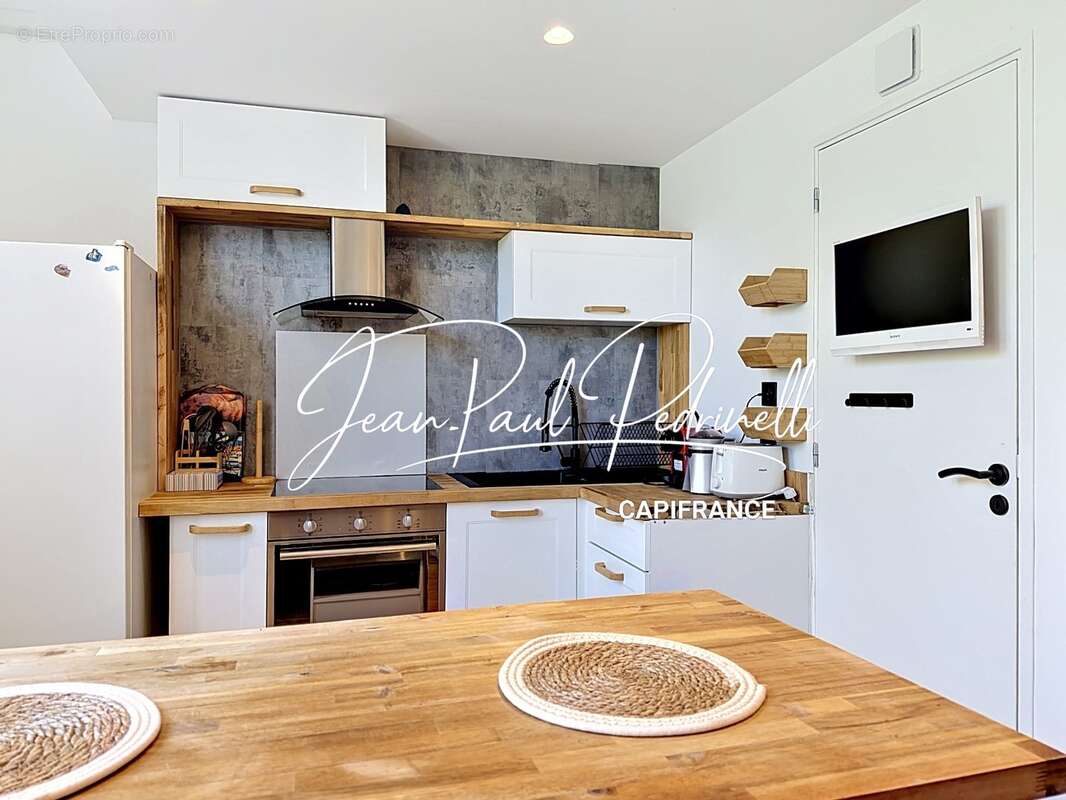 SAINT-RAPHAËL, Duplex 3 pièces 59 m² total,  meublé et équipé,  parking privatif et climatisation - DPE C - photo 29