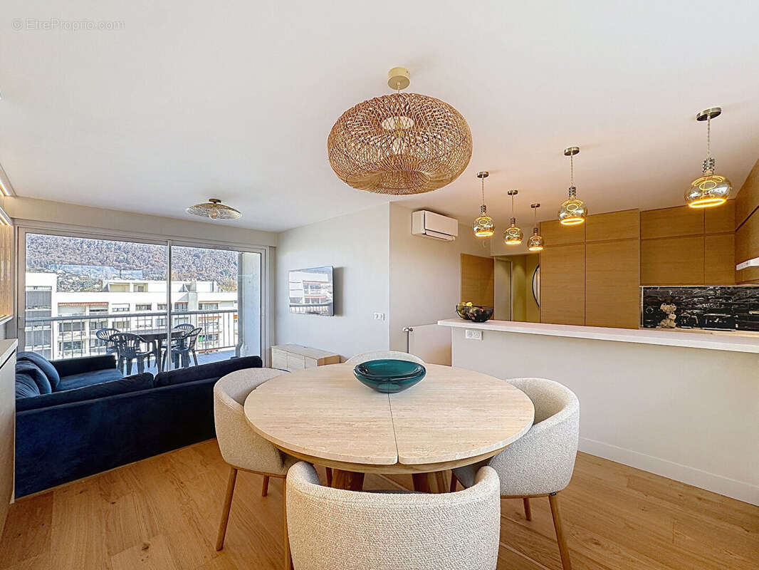 Appartement à ANNECY-LE-VIEUX