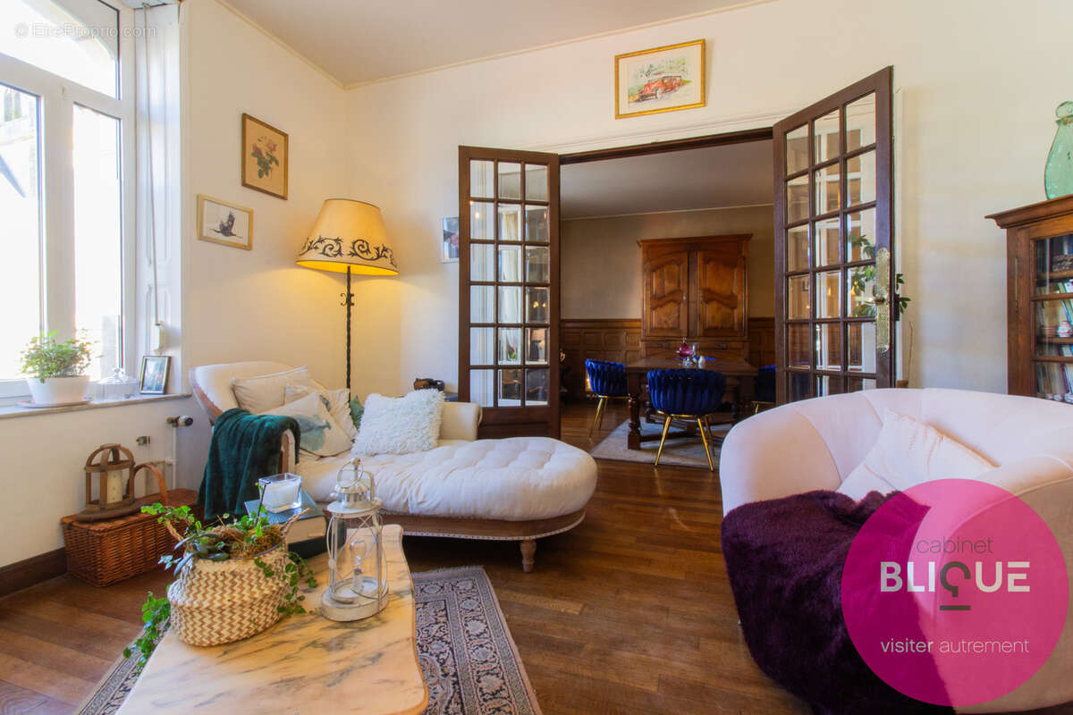 Maison à DOMEVRE-SUR-VEZOUZE