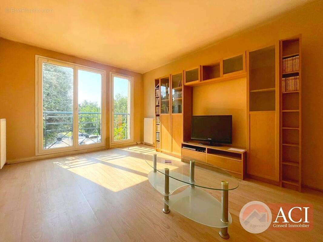 58744151a.jpg - Appartement à MONTMAGNY