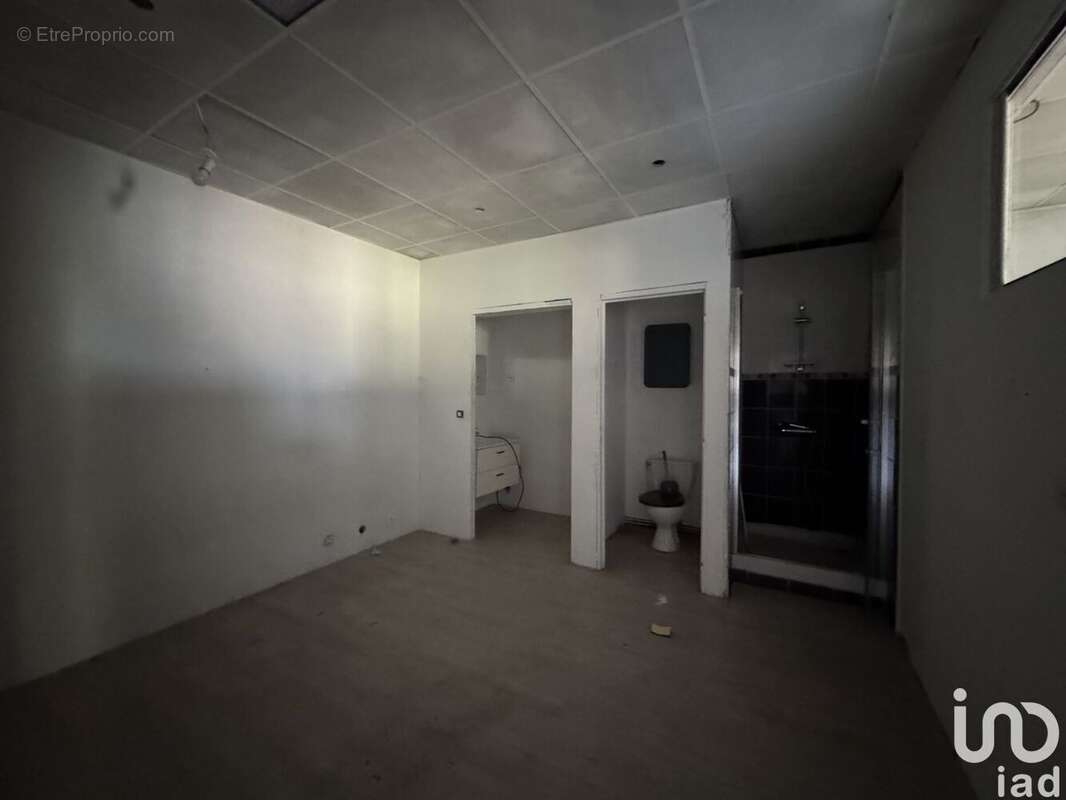 Photo 7 - Commerce à NANTEUIL-LES-MEAUX