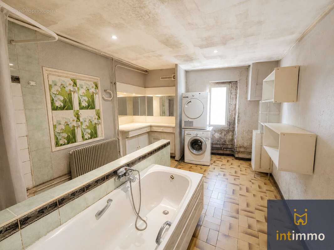 Maison dauphinoise à rénover au centre de Dolomieu - photo 8