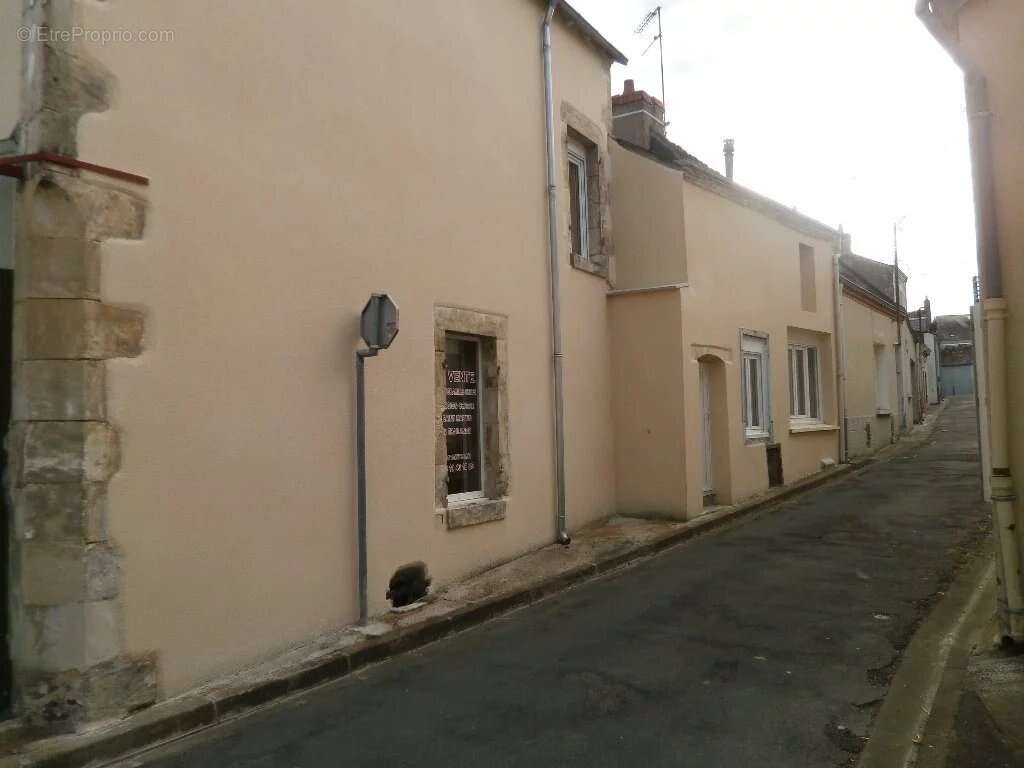 Maison de ville 6 pieces habitable + cave - photo 2