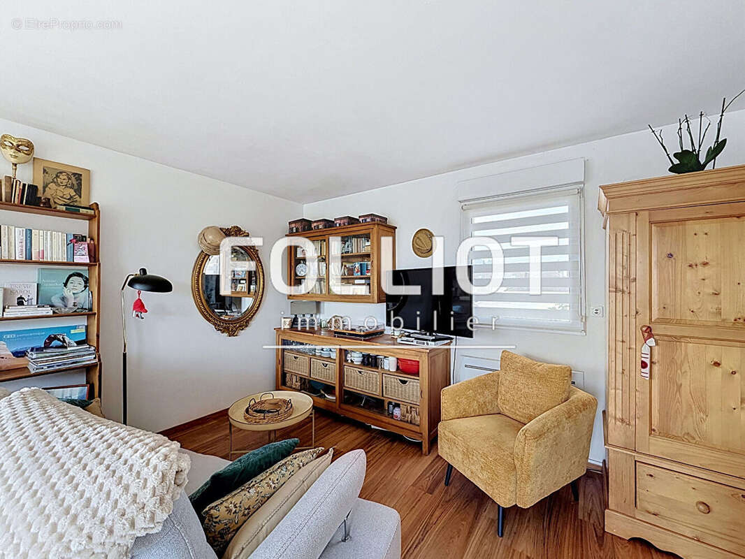 Maison 4 pièces à vendre à Saint-Pair-sur-Mer avec vue mer - Exclusivité CABINET FOLLIOT ! - photo 4