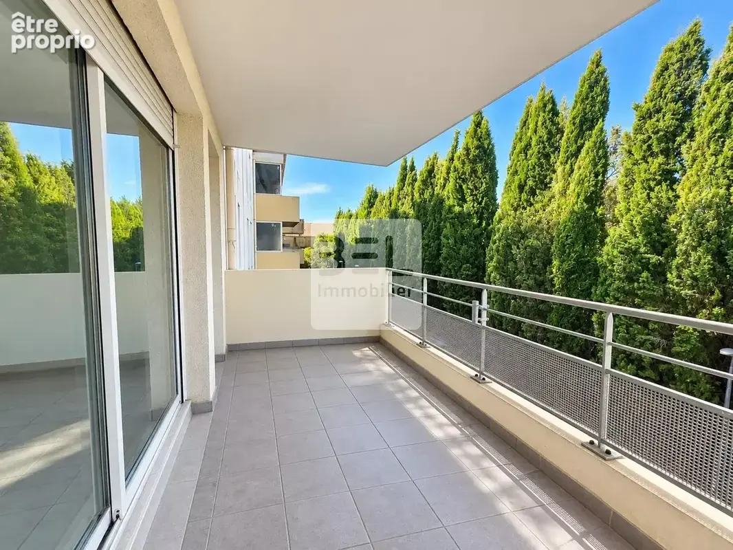 Photo Appartement à Bagnols-Sur-Ceze au prix de 137 000€
