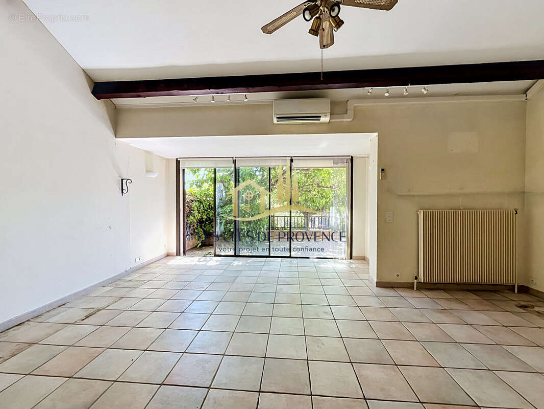 Maison à SAUSSET-LES-PINS