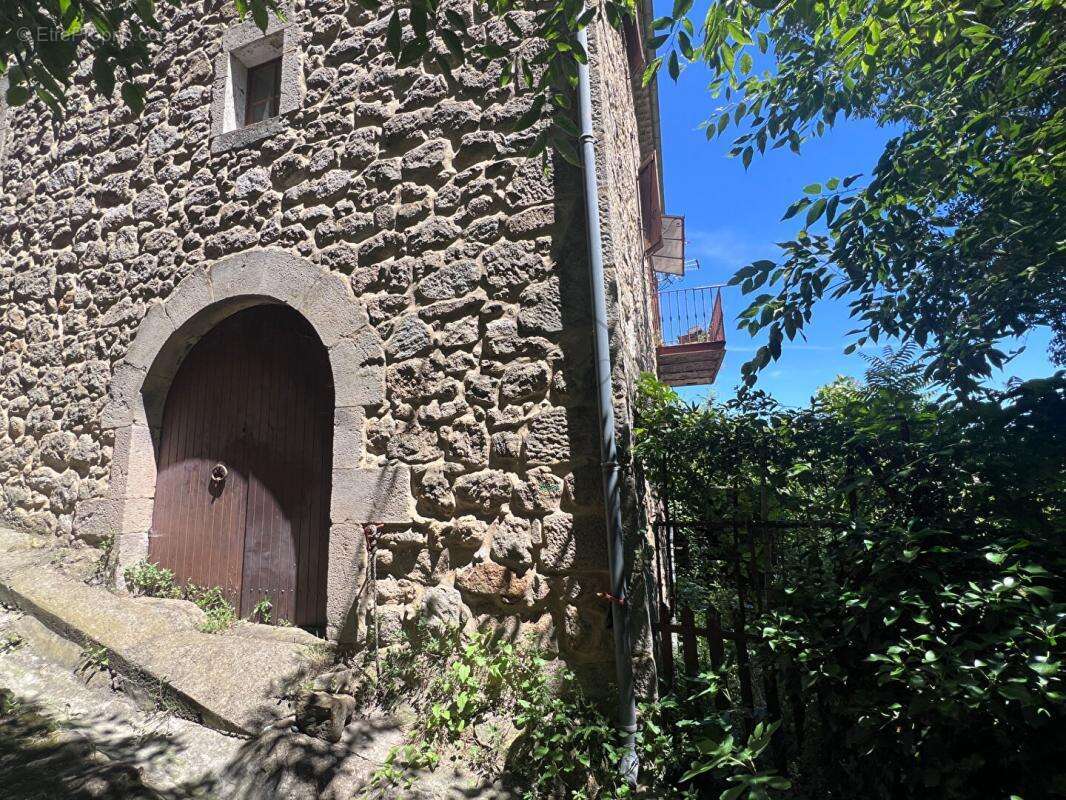 Maison à SAINT-PAUL-LE-JEUNE