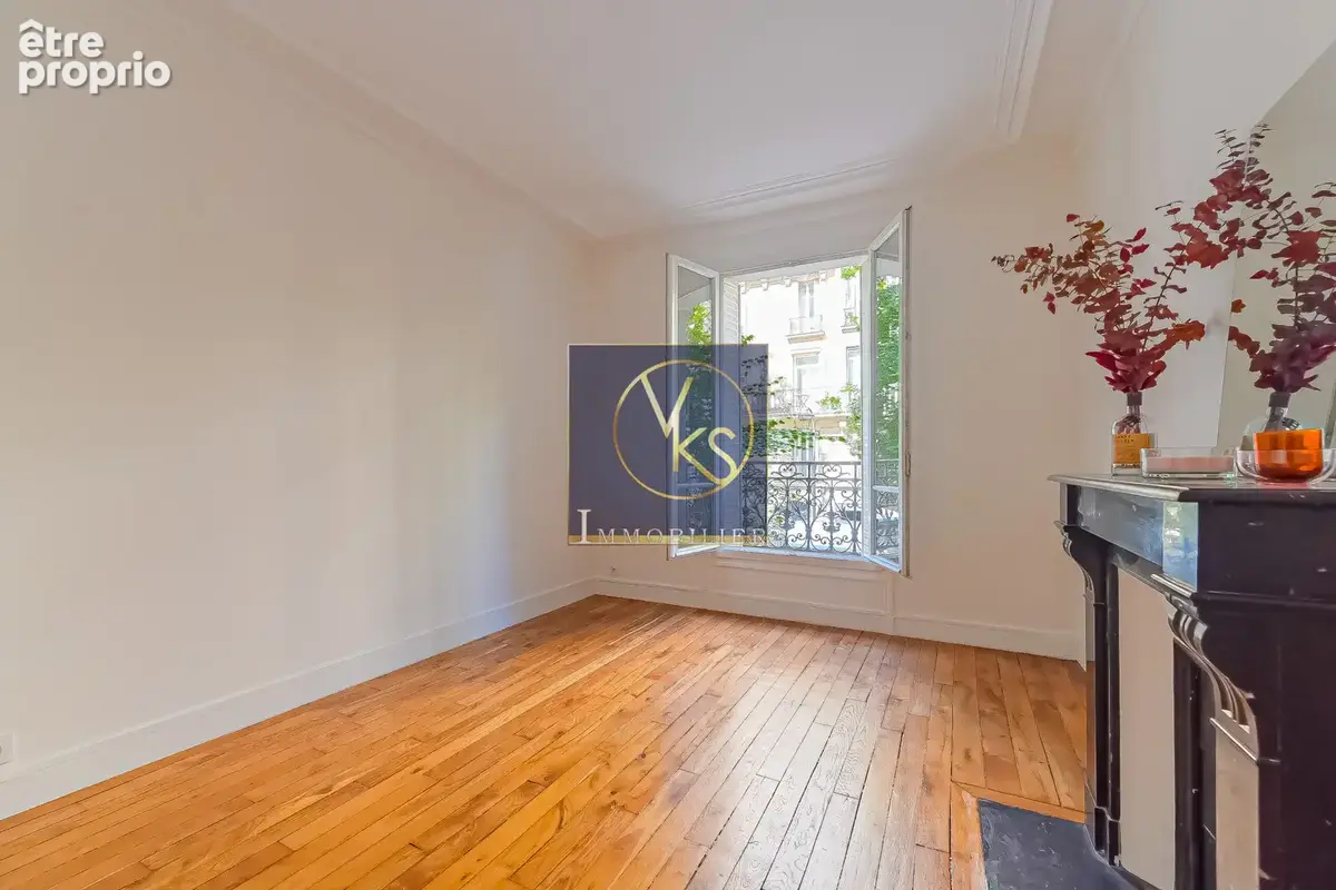 Appartement à PARIS-18E