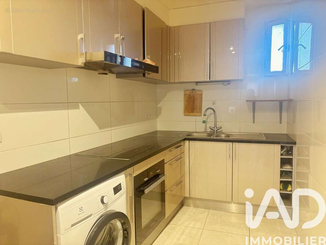 Photo 9 - Appartement à AUBERVILLIERS