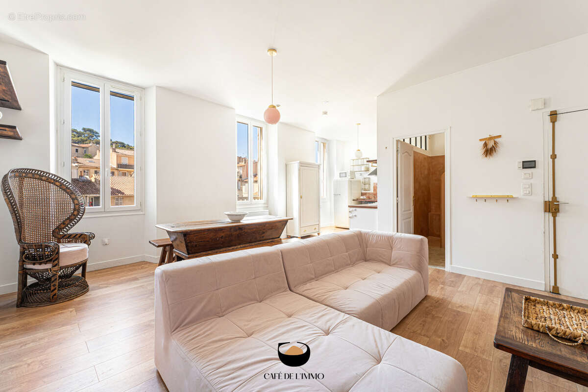 Appartement à MARSEILLE-6E