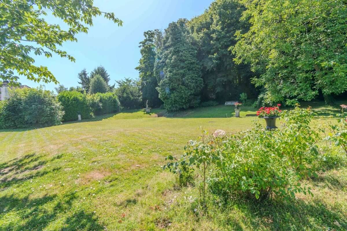 Maison 309 m² à Ecouen  - photo 19