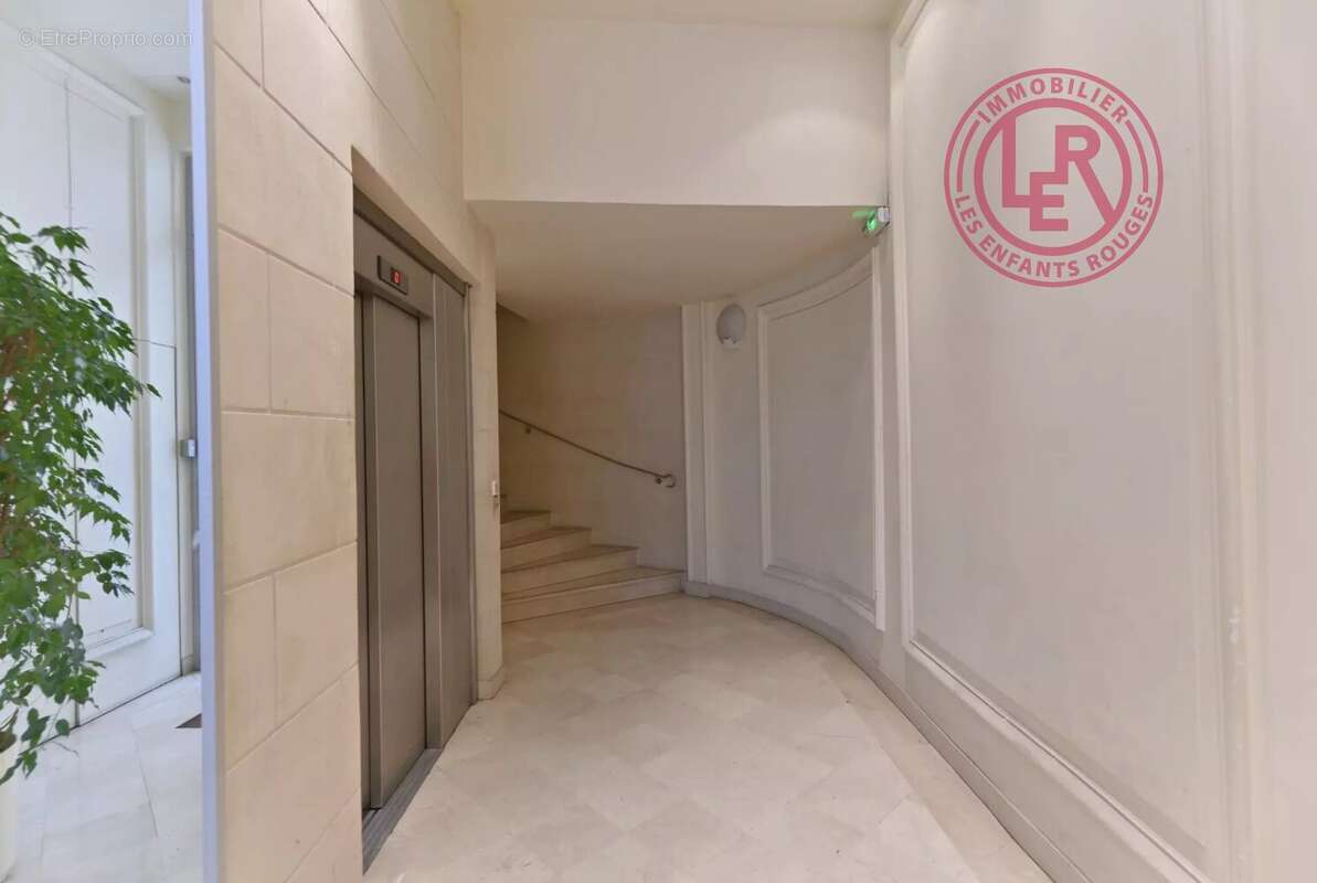 Appartement à PARIS-11E