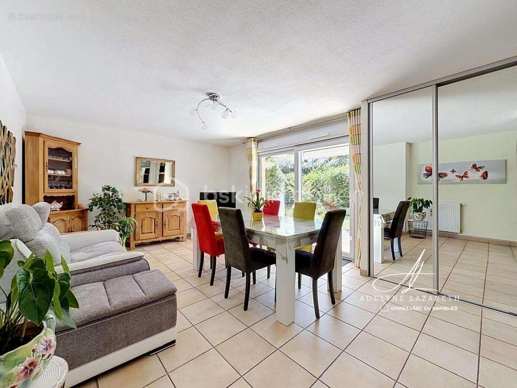 Superbe T3 de 64 m² en rez-de-jardin avec terrasse et grand jardin à Vieugy - photo 6