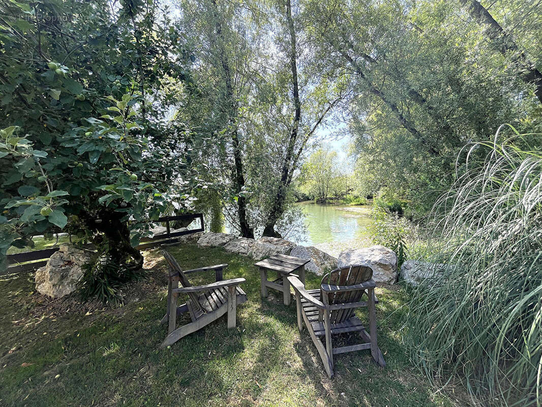 Maison à LONS-LE-SAUNIER