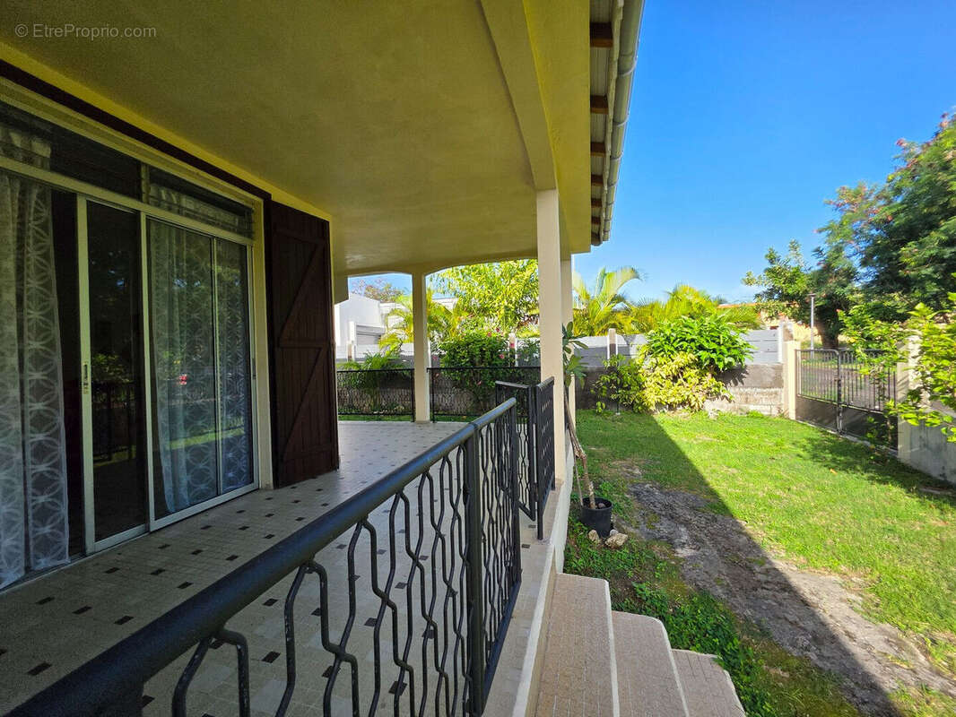 Maison à GRAND-BOURG