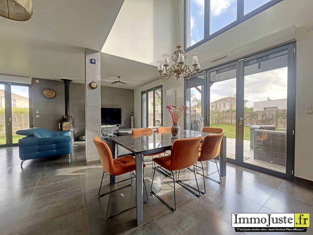 Maison à VILLEPREUX