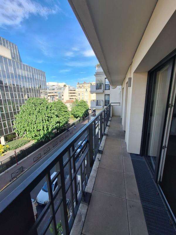 Appartement à LEVALLOIS-PERRET