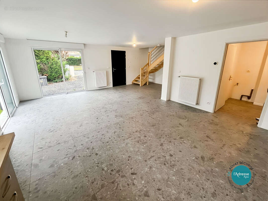 Maison à CHAMPCUEIL