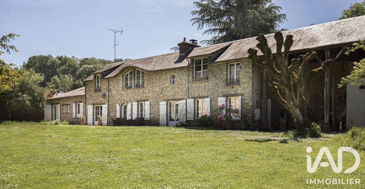 Photo 1 - Maison à SERMAISE