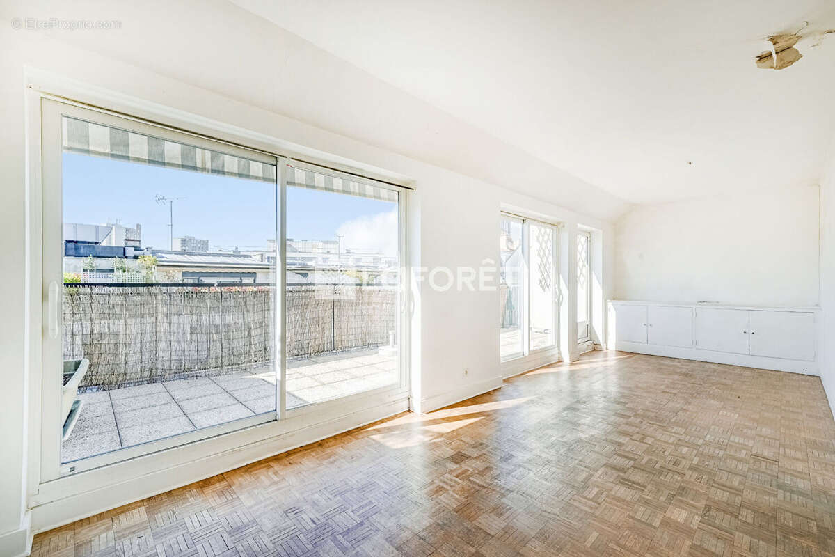Appartement de 76m2 avec Terrasse de 16m²- Cave - Parking - photo 4