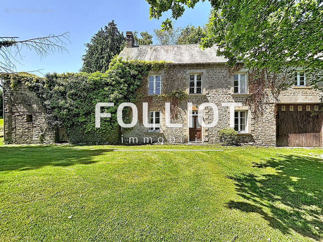 Maison à MONTCHAUVET