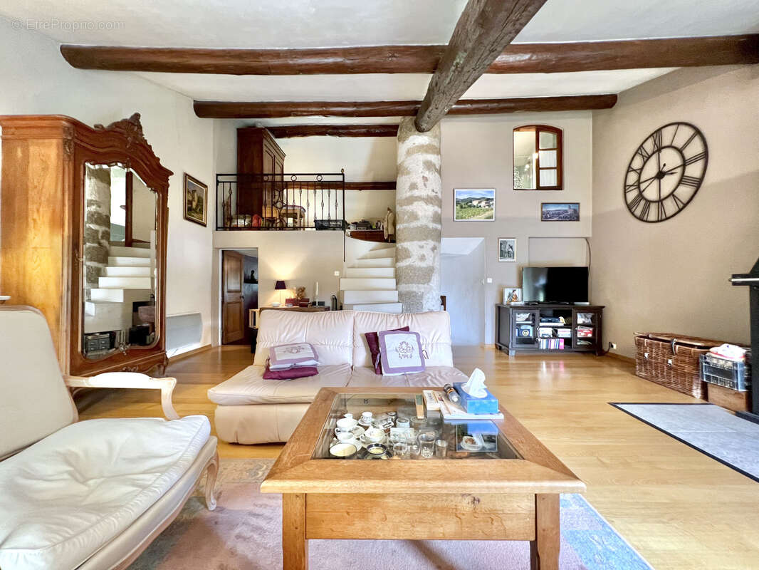 Maison de hameau chargée d'histoire au charme authentique provençal - photo 12